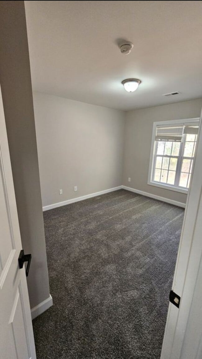 Building Photo - 412 Morning Star Dr