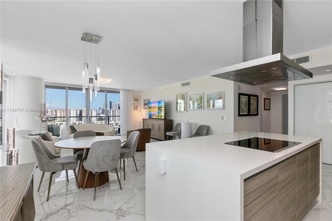 Building Photo - 300 Sunny Isles Blvd