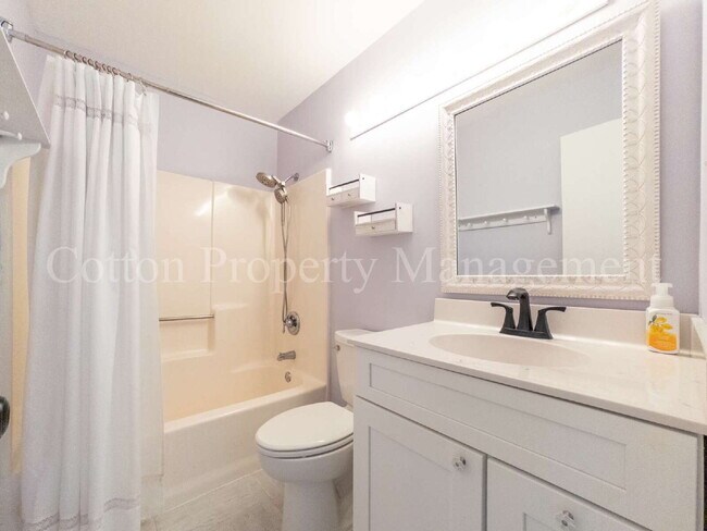 Building Photo - 2BR/2.5BA - In Birch Creek Community Townhome - $1,750/month - Pet Friendly*