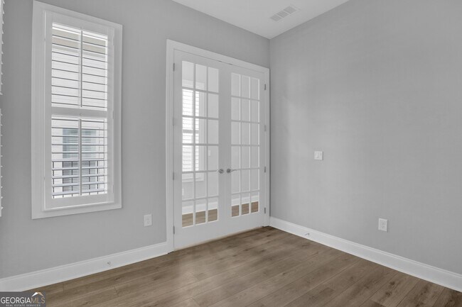 Building Photo - 35 Club Cresswind Dr