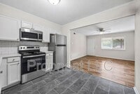 Building Photo - 2016 N Gregg Ave