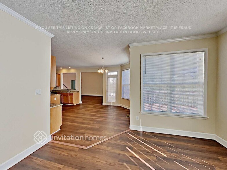 Building Photo - 460 Nora Dr