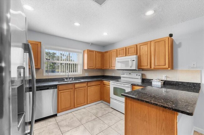 Building Photo - 508 Glade Ct