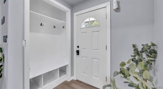 Building Photo - 1536 Niagara Ave