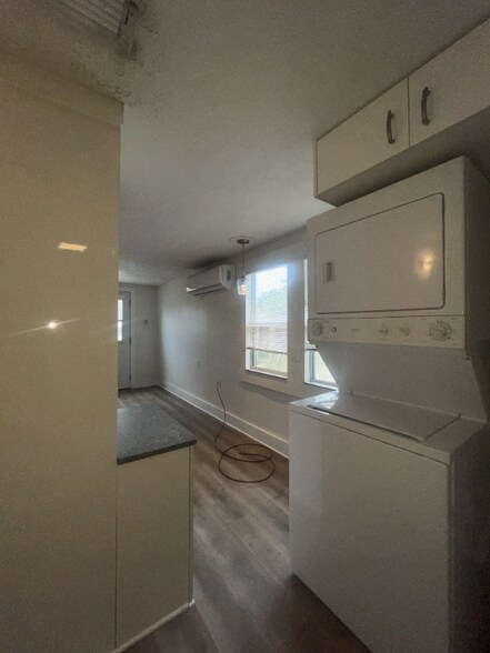 Building Photo - 1713 29th St W