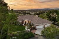 Building Photo - 2309 Skyline Dr