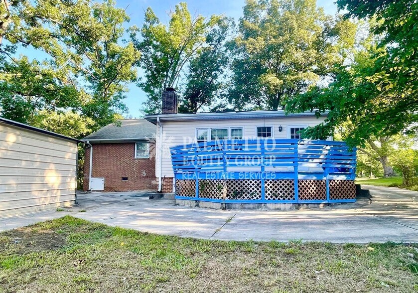 Building Photo - 2409 W Cornwallis Dr