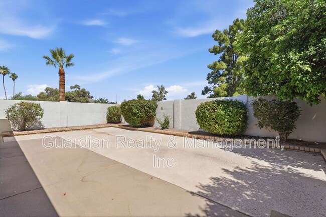 Building Photo - 7238 E Joshua Tree Ln