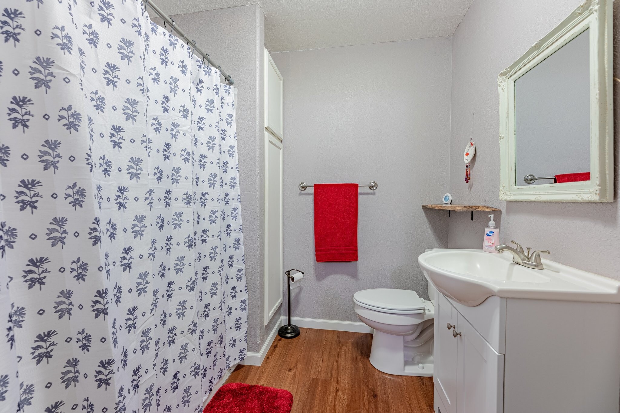 Building Photo - 19 Evesham Ln