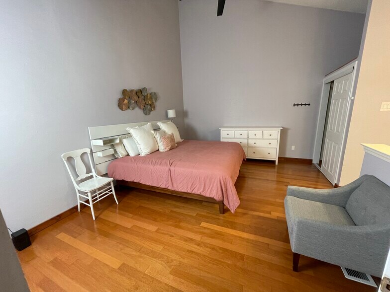 Building Photo - 4242 N Capistrano Dr