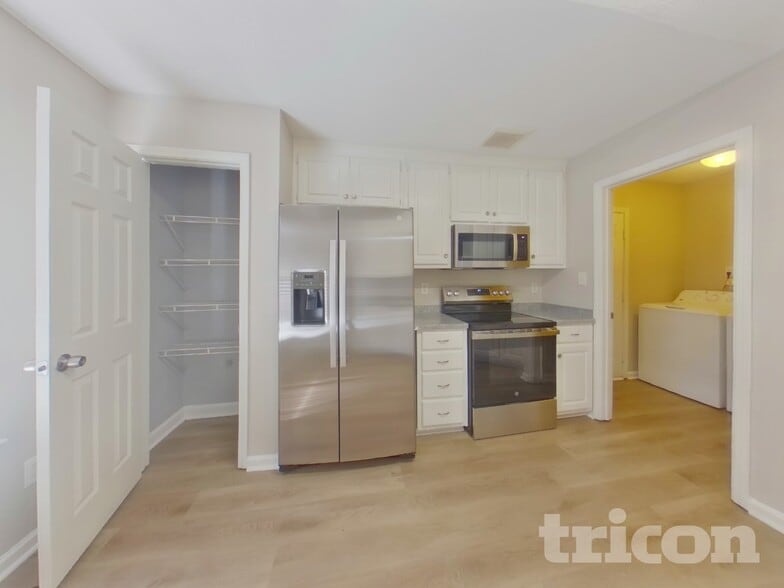 Building Photo - 104 Kimbell Farm Dr