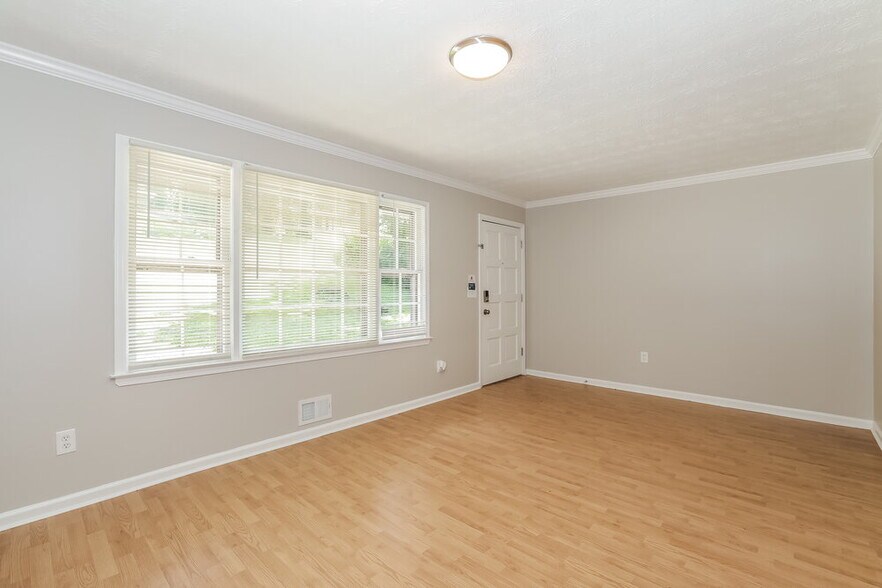Building Photo - 4447 Casco Way NW