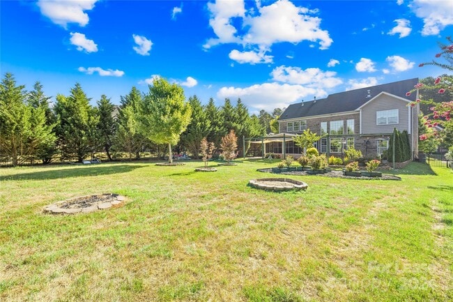 Building Photo - 2808 Twinberry Lane