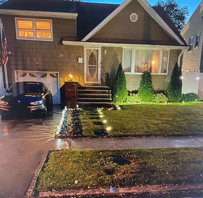 Building Photo - 1108 Frank St