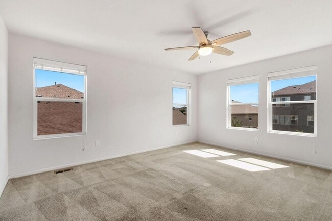 Building Photo - 2861 Cub Lake Dr