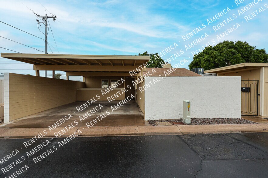Building Photo - 6626 N Majorca Ln W
