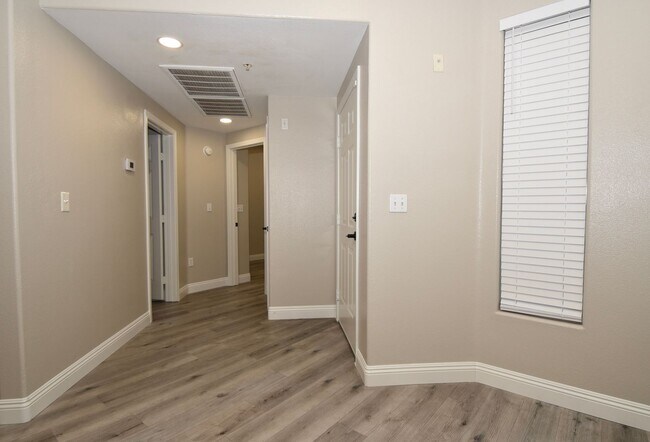 Building Photo - UPGRADED LOVELY 2 BED 2 BATH CONDO AT VISTANA