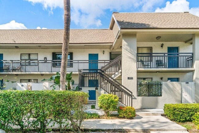 Building Photo - 3014 SW 21st Terrace