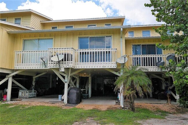 Building Photo - 9400 Little Gasparilla