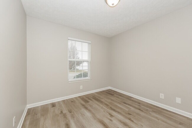 Building Photo - 1295 Tiree Dr