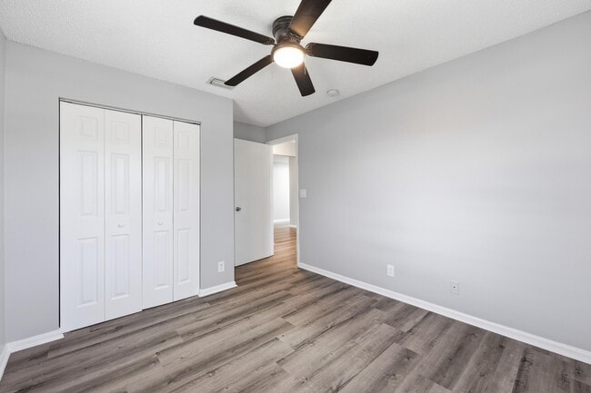 Building Photo - 1565 W 28th St