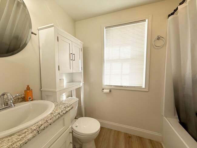 Building Photo - 443 Aud Orr Dr