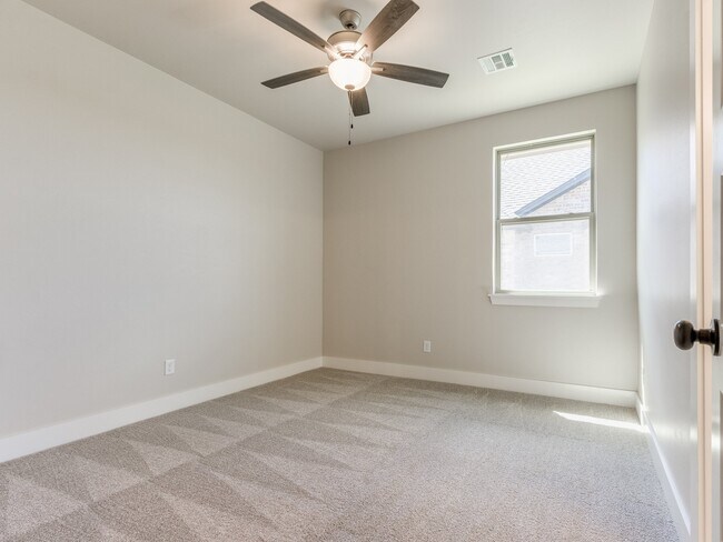 Building Photo - 12905 NW 143rd St