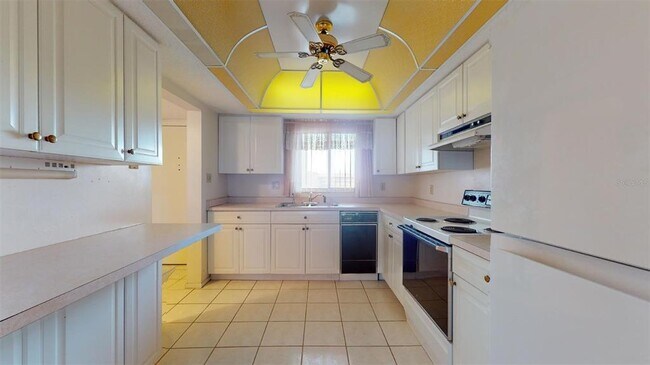 Building Photo - 3432 Lake Bayshore Dr