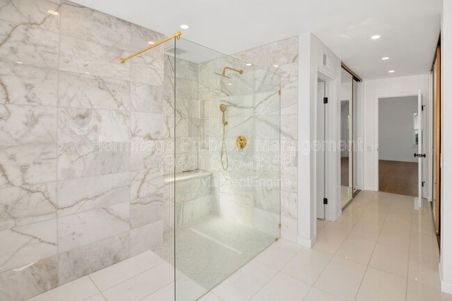 Building Photo - 28142 Ambar