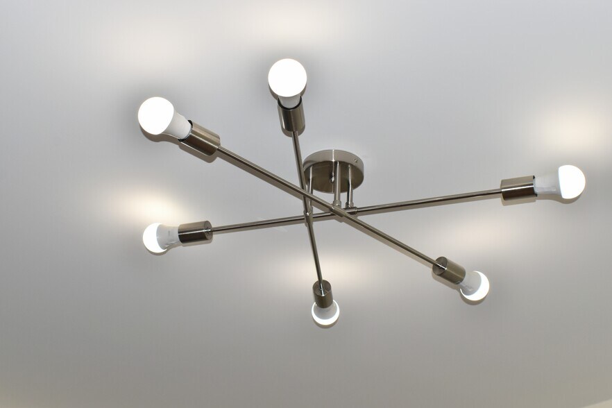 Building Photo - 286 Roosevelt Way