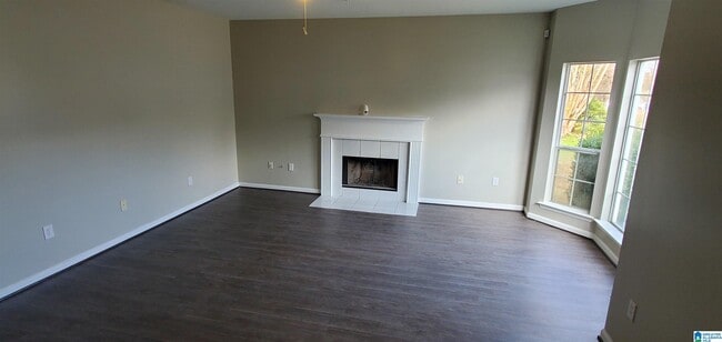 Building Photo - 1617 King James Dr