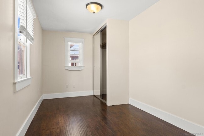 Building Photo - 2257 2nd Ave