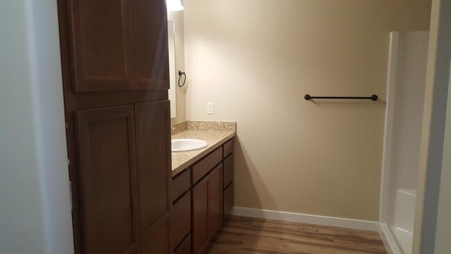 Building Photo - 1113 Longbow Ln