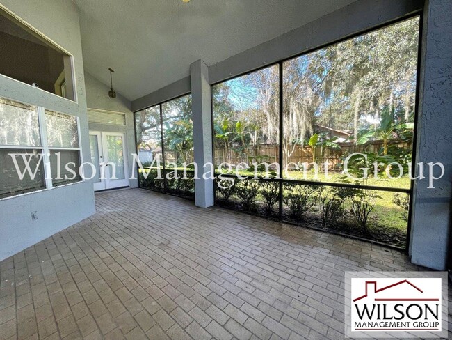 Building Photo - 5/3.5 Spacious Home In The Oxford Cove Nei...