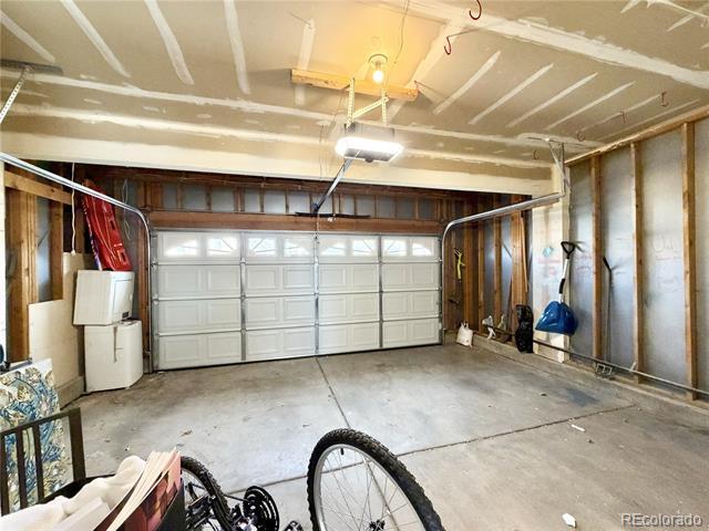 Building Photo - 5421 S Ireland Way