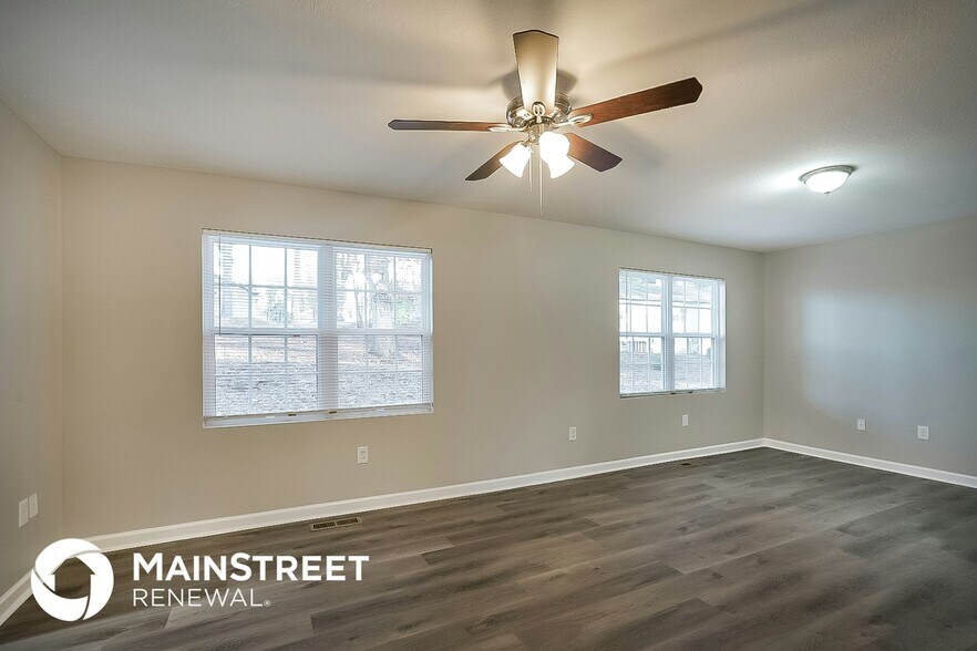 Building Photo - 107 S Walker Ln