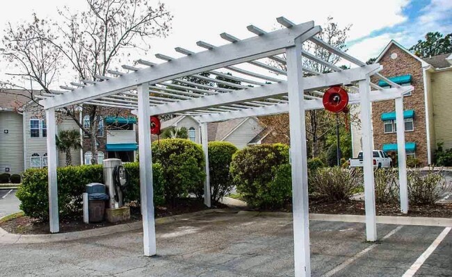 Building Photo - 9776 Leyland Dr