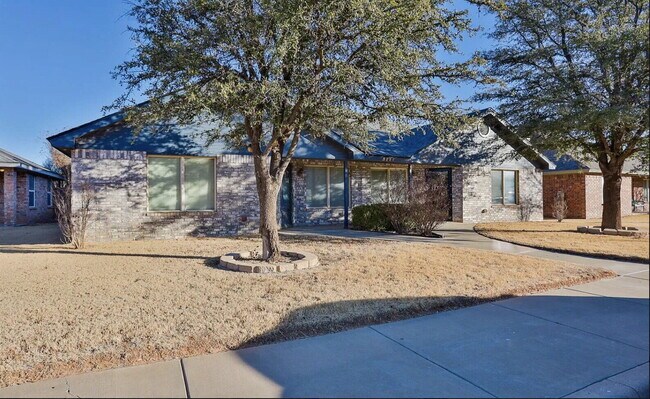 Building Photo - Rare South Lubbock Deal!