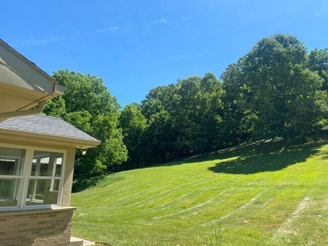 Building Photo - Recently Renovated Home within Walking Dis...