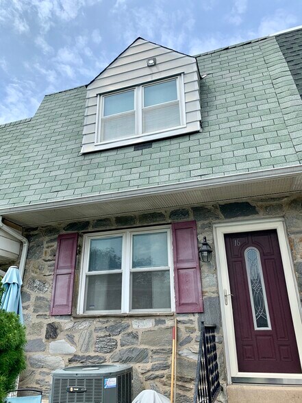 Primary Photo - 16 Franklin Ave