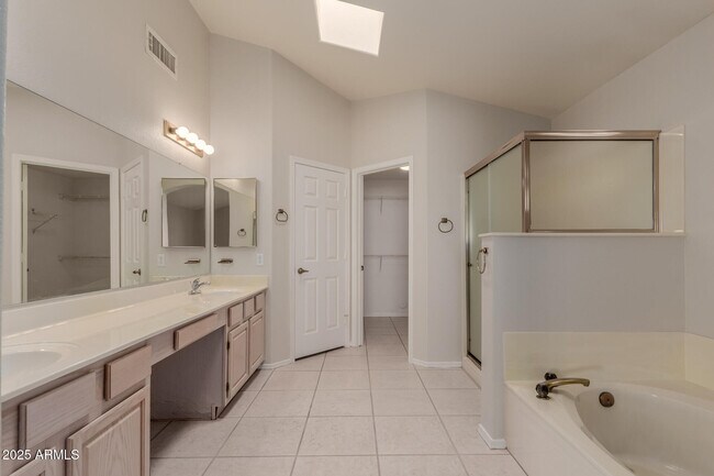 Building Photo - 14588 W Bison Path