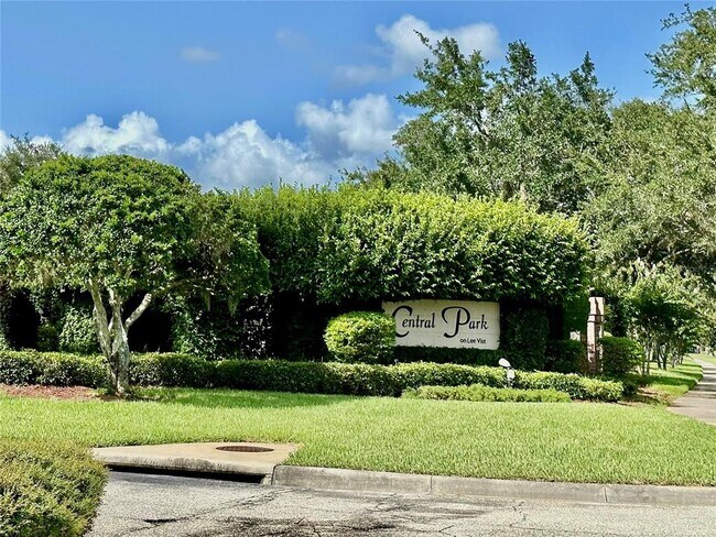 Building Photo - 9125 Lee Vista Blvd