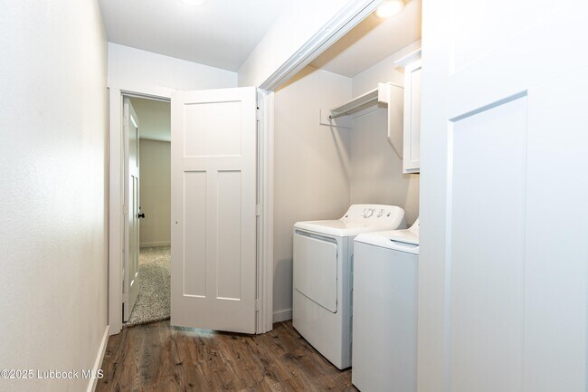 Building Photo - 2527 138th St