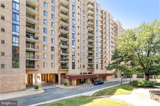 Building Photo - 4500 S Four Mile Run Dr