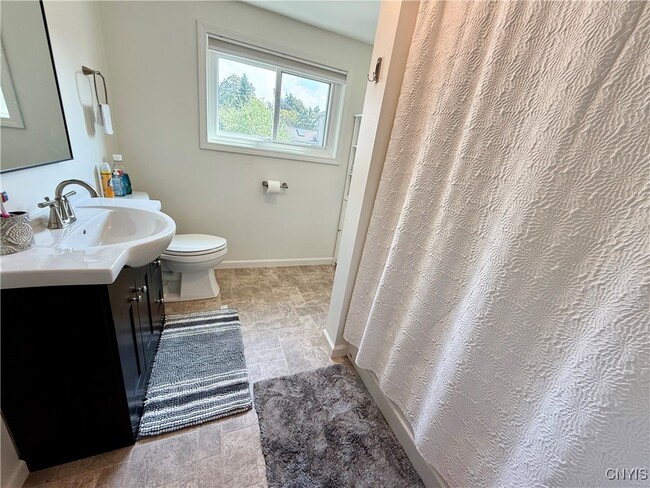 Building Photo - 211 N Seward Ave