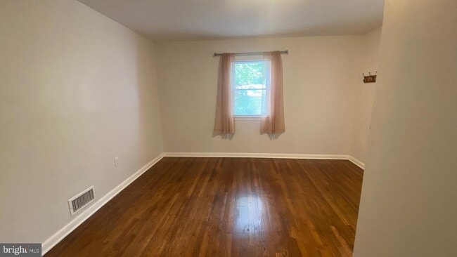 Building Photo - 6006 Windham Rd