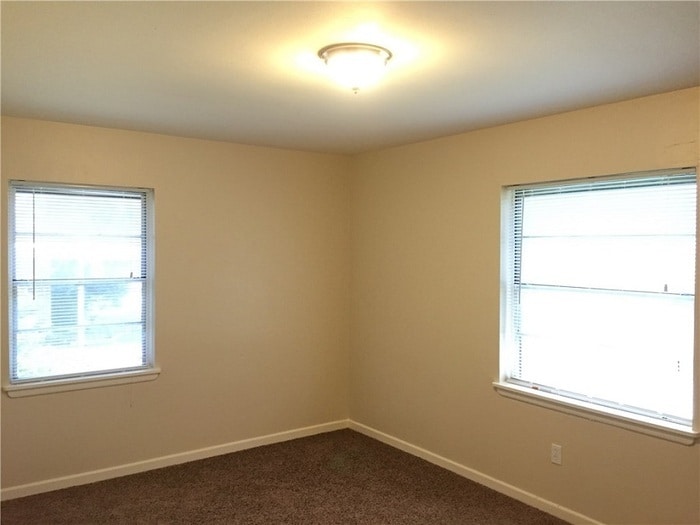 Building Photo - 707 Jack St