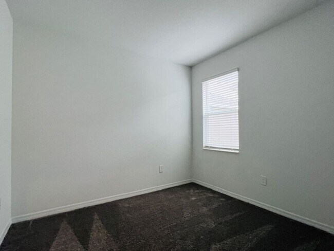 Building Photo - 4143 Pino St