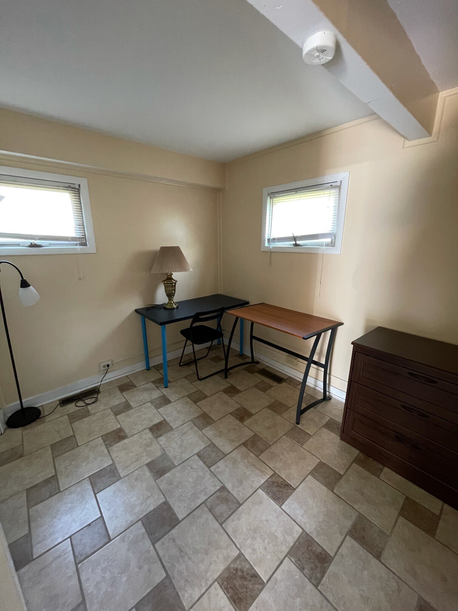 Building Photo - 138 Honness Ln
