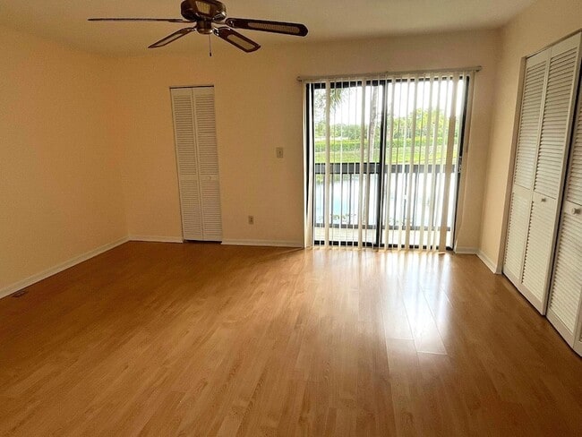 Building Photo - 4105 Inlet Cir